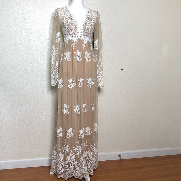 Forever 21 Dresses & Skirts - Forever 21 Maxi Dress Nude White Embroidered